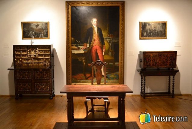 Sala donde escribia Jovellanos en Casa Natal