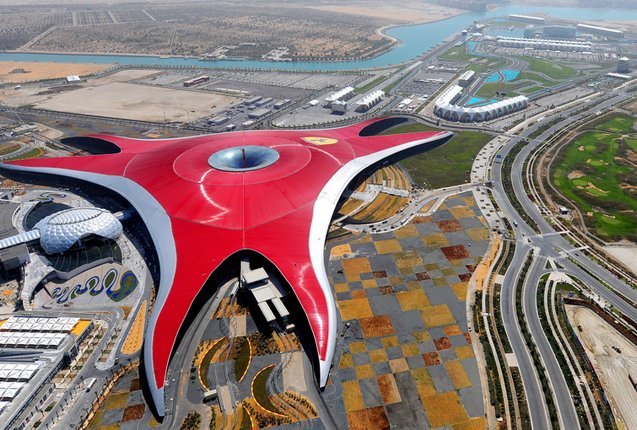 Ferrari World desde arriba