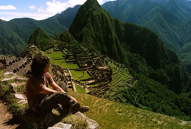 turismo mochilero en las ruinas de machu picchu
