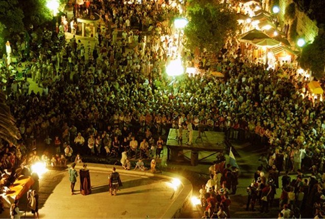 Plena celebracion del Festival Medieval