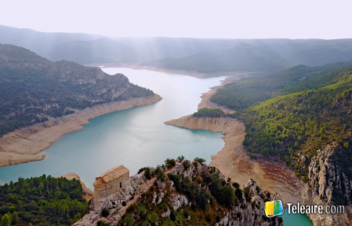 Toma aérea de la Ermita de la Pertusa