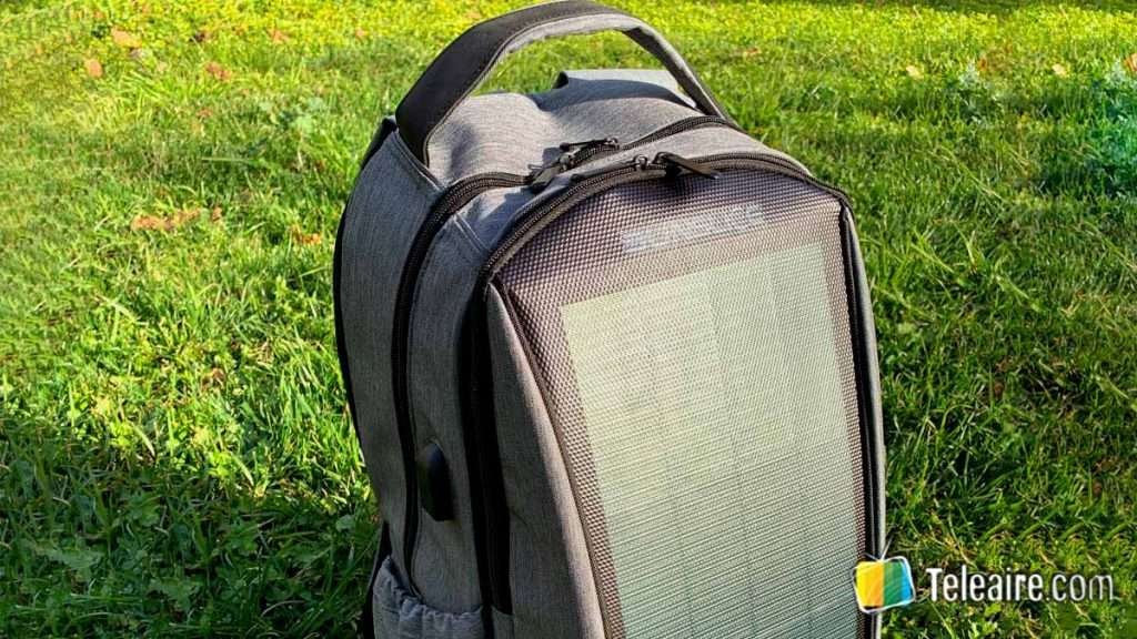 Mochila para un fin de semana con panel solar Sunslice Zenith