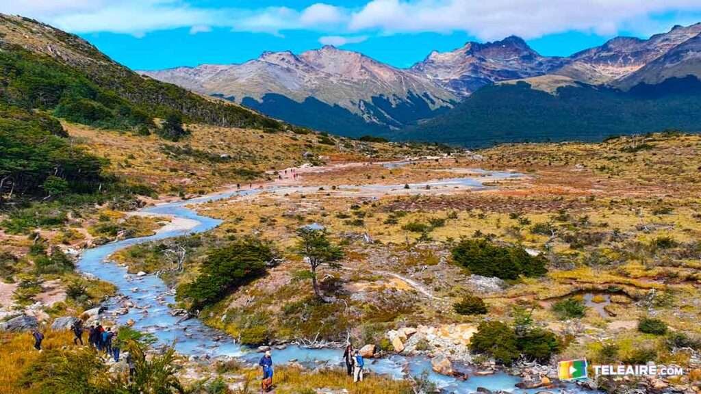 Panorámica del Río Esmeralda en el sendero a la Laguna Esmeralda